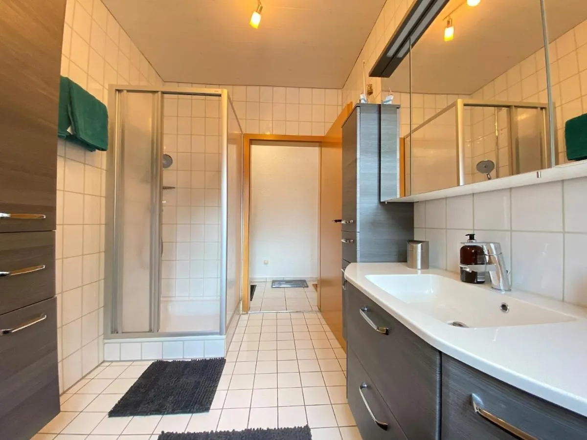 شقة Flat In Zenting With A Garden